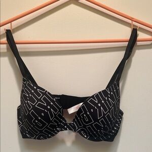 PINK Victoria's Secret Black and White Logo Bra